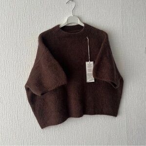 Elegant Brown Crew Neck Sweater